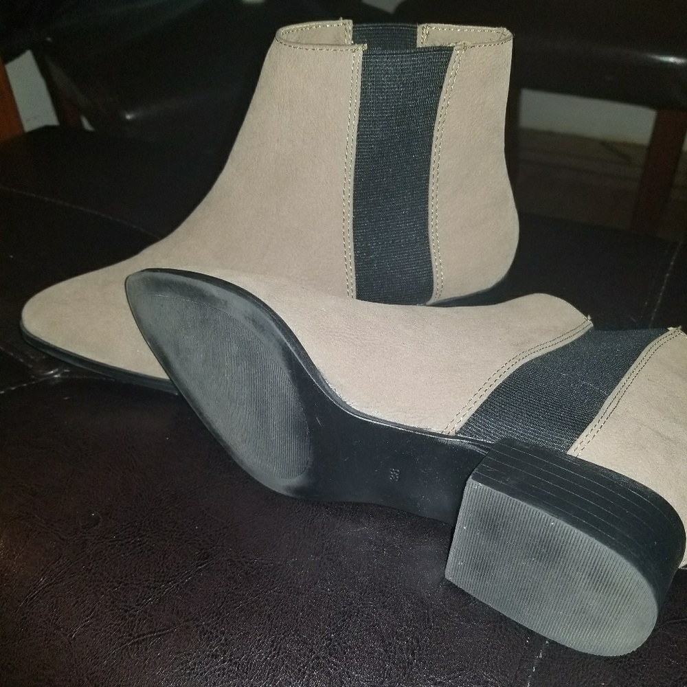 H&M Taupe Chelsea boots